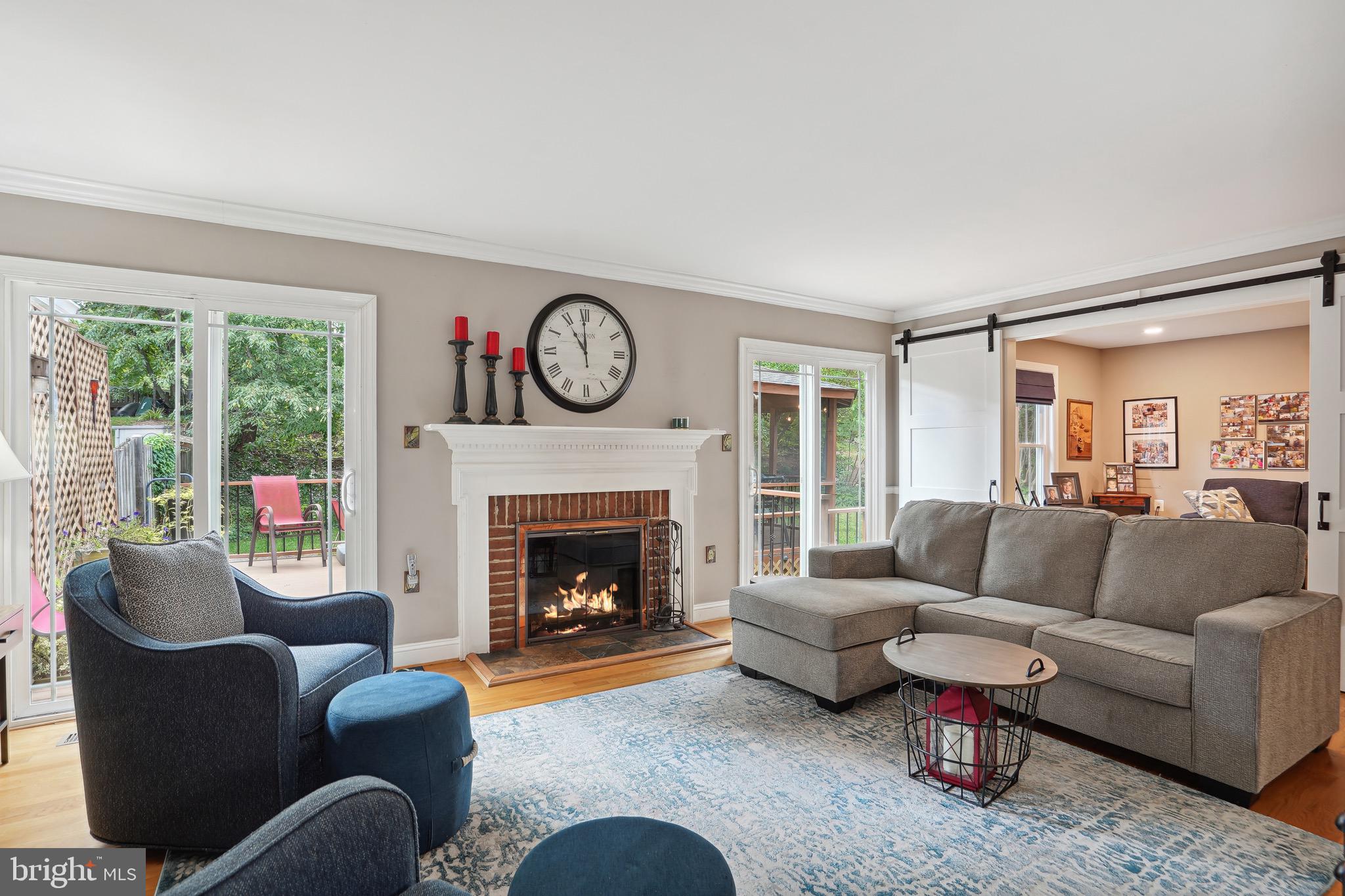 215 Andover Ct NE