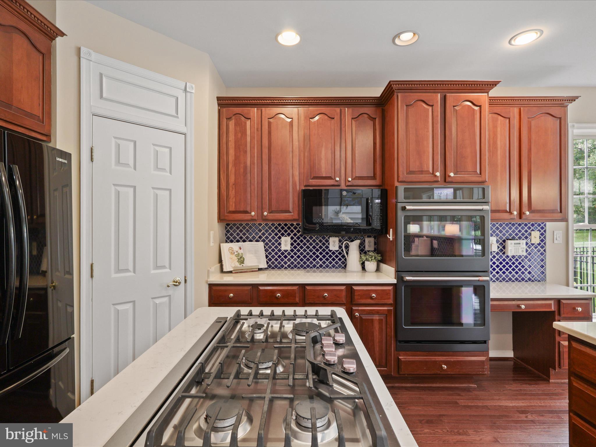 6004 HORTONS MILL COURT