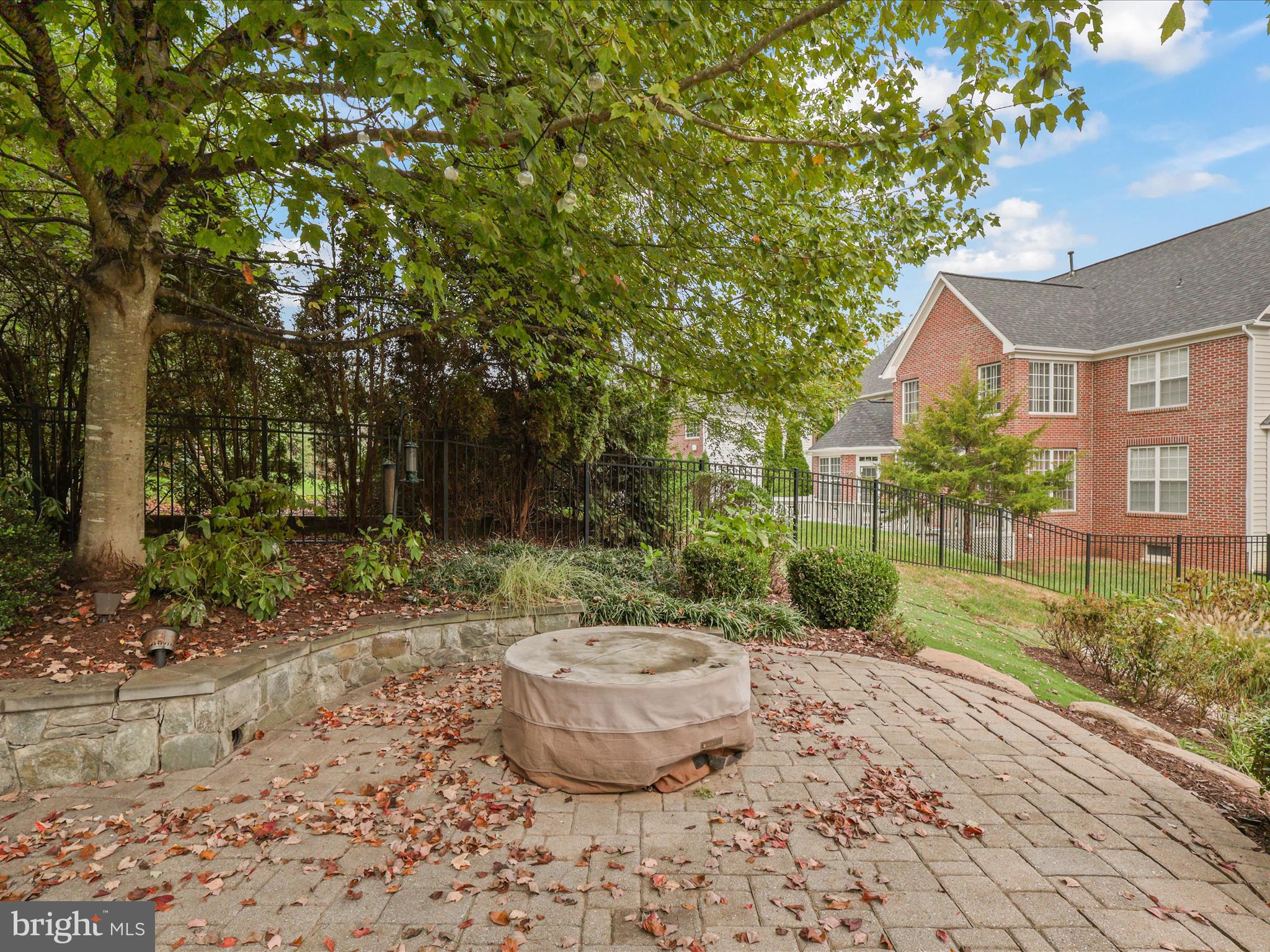 6004 HORTONS MILL COURT