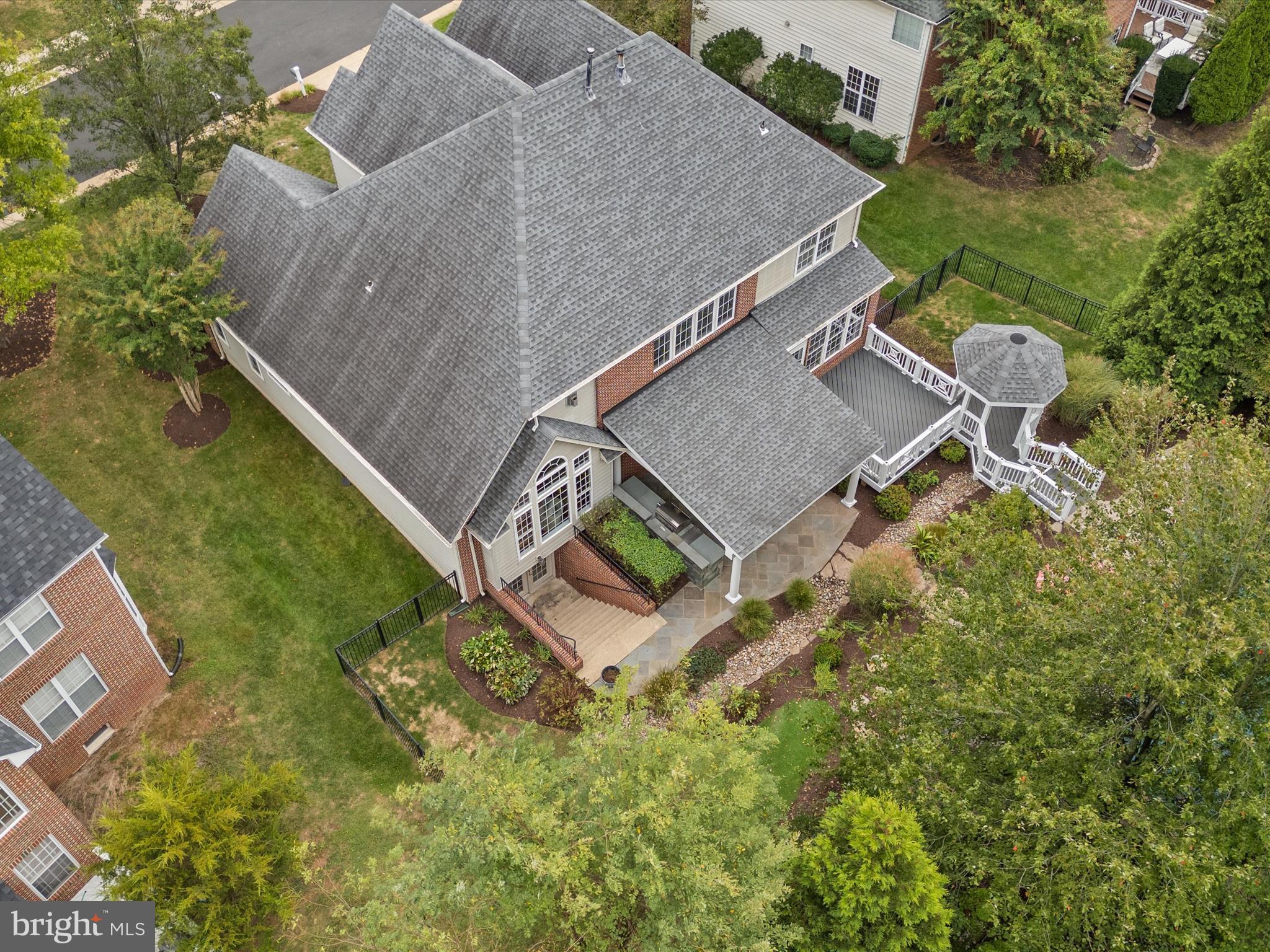 6004 HORTONS MILL COURT