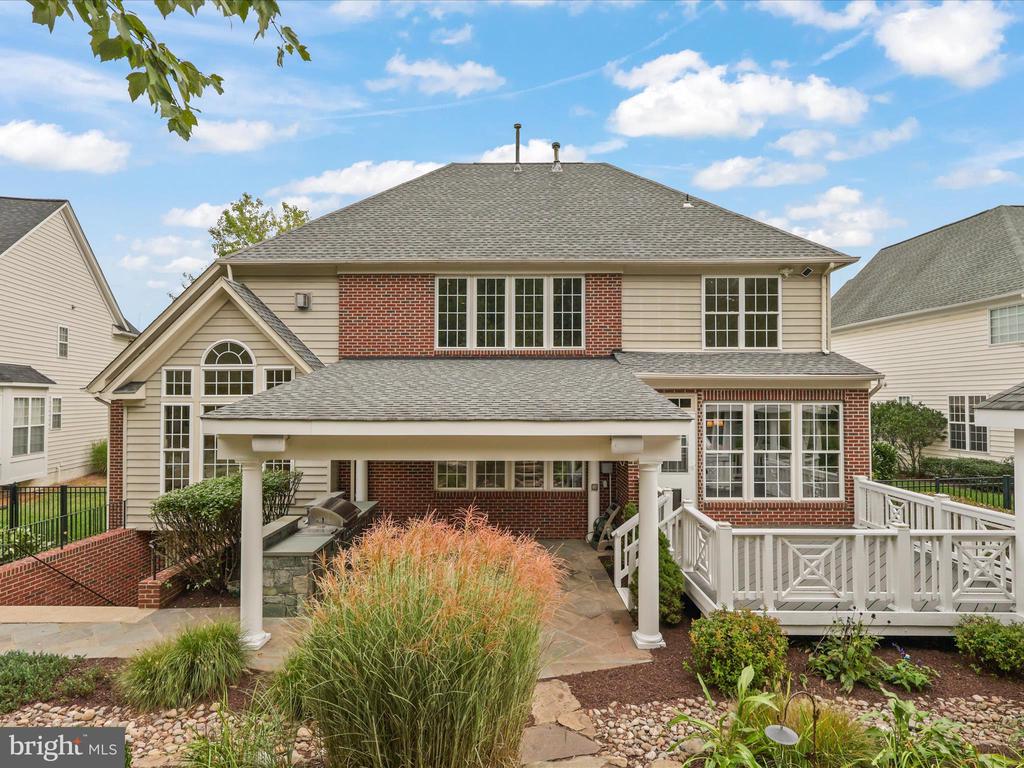 6004 HORTONS MILL COURT