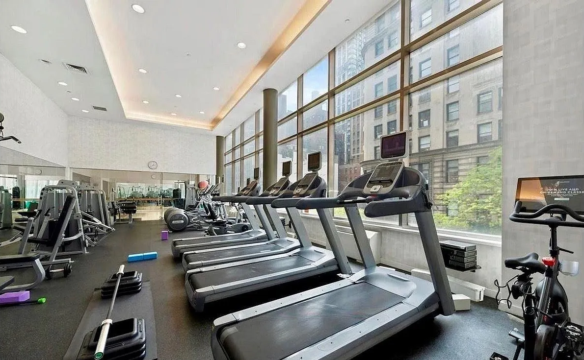 325 5TH Avenue 34D