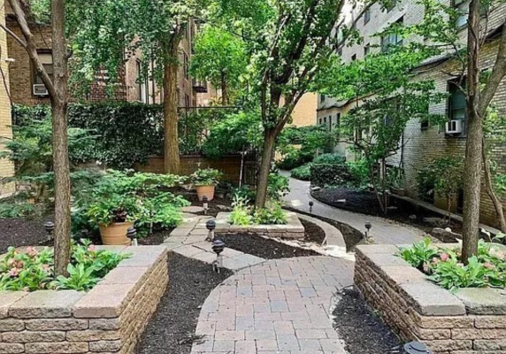 434 E 52ND Street 2D