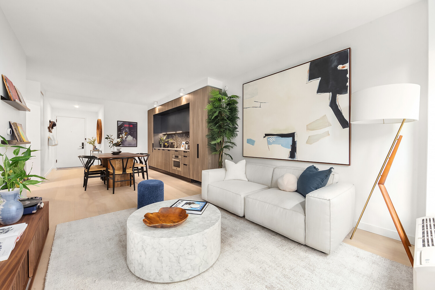 181 E 101ST Street 808