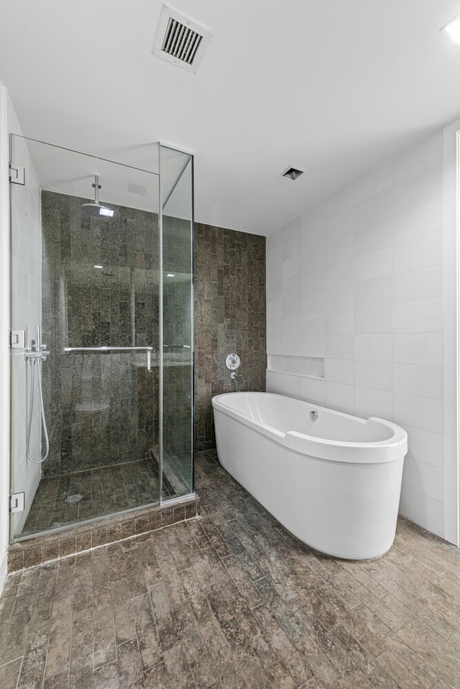 447 W 18TH Street 4C