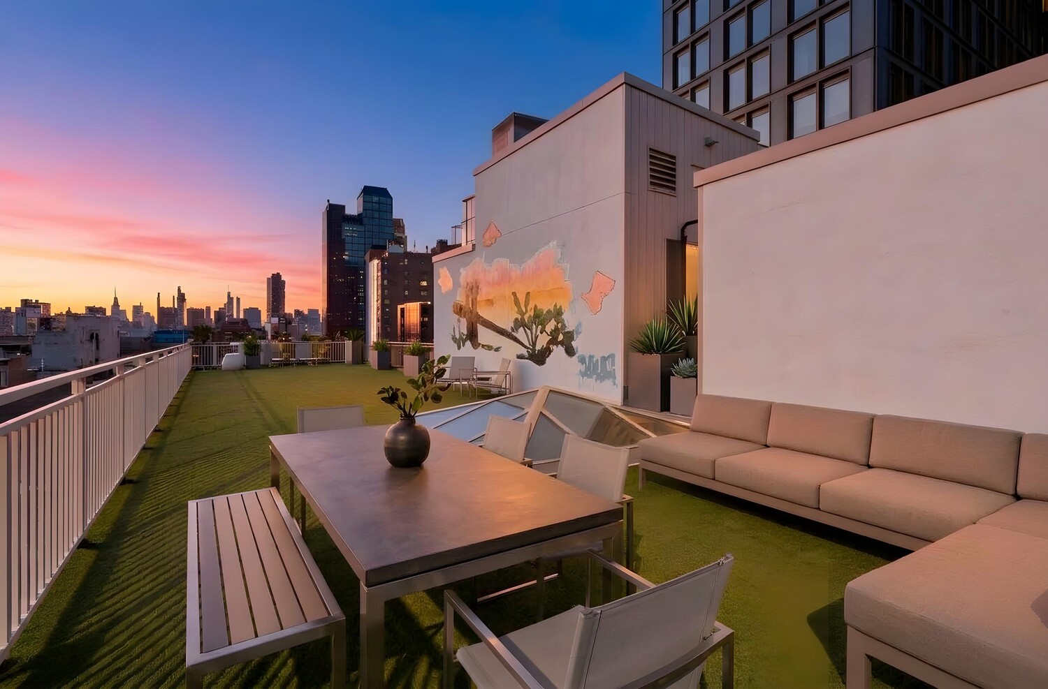 85 LEONARD Street PH