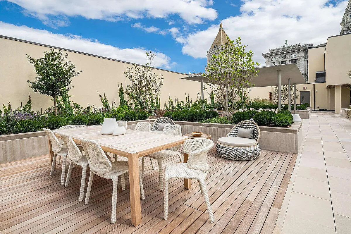 49 CHAMBERS Street 14C