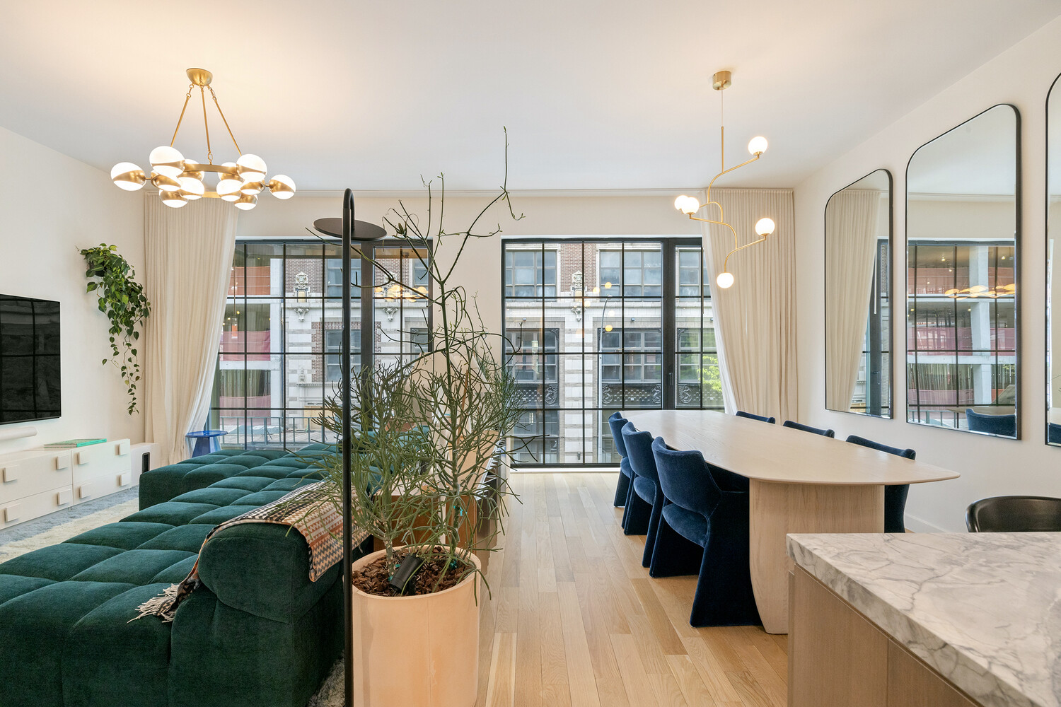 441 W 37TH Street 3