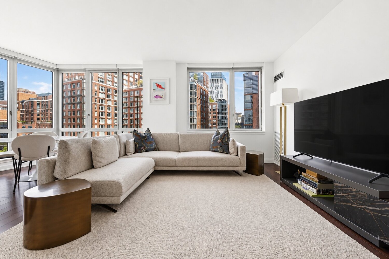20 RIVER Terrace 10E
