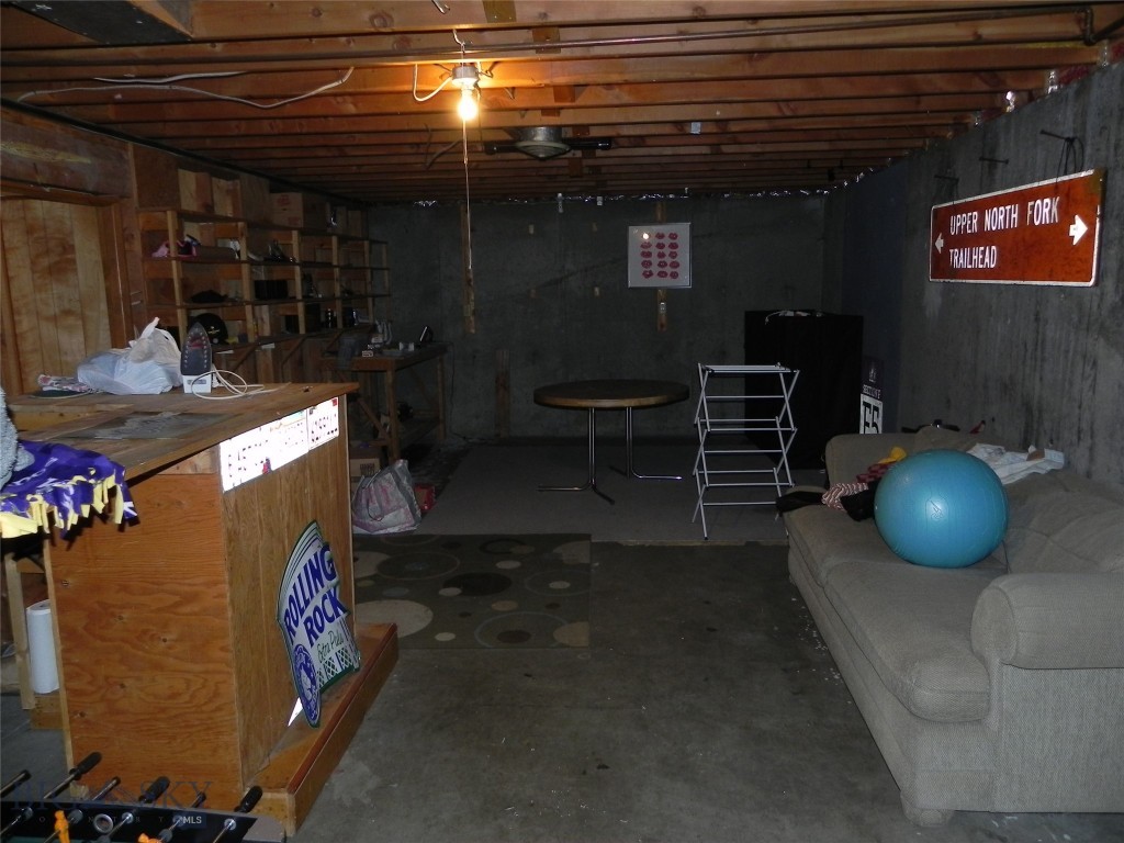 1504 S Willson