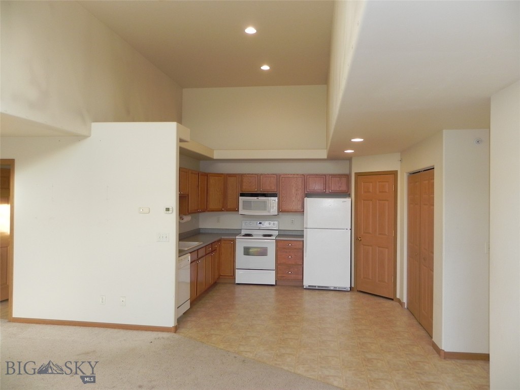 91 N Shore Drive 9