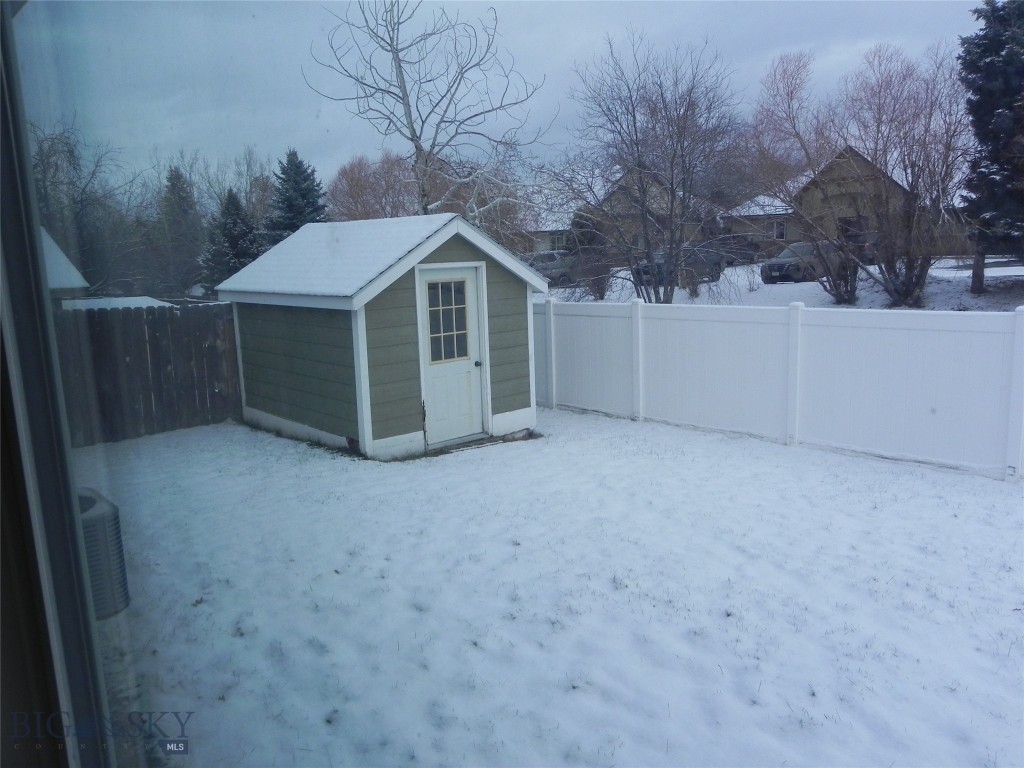 1008 Mountain Ash Avenue