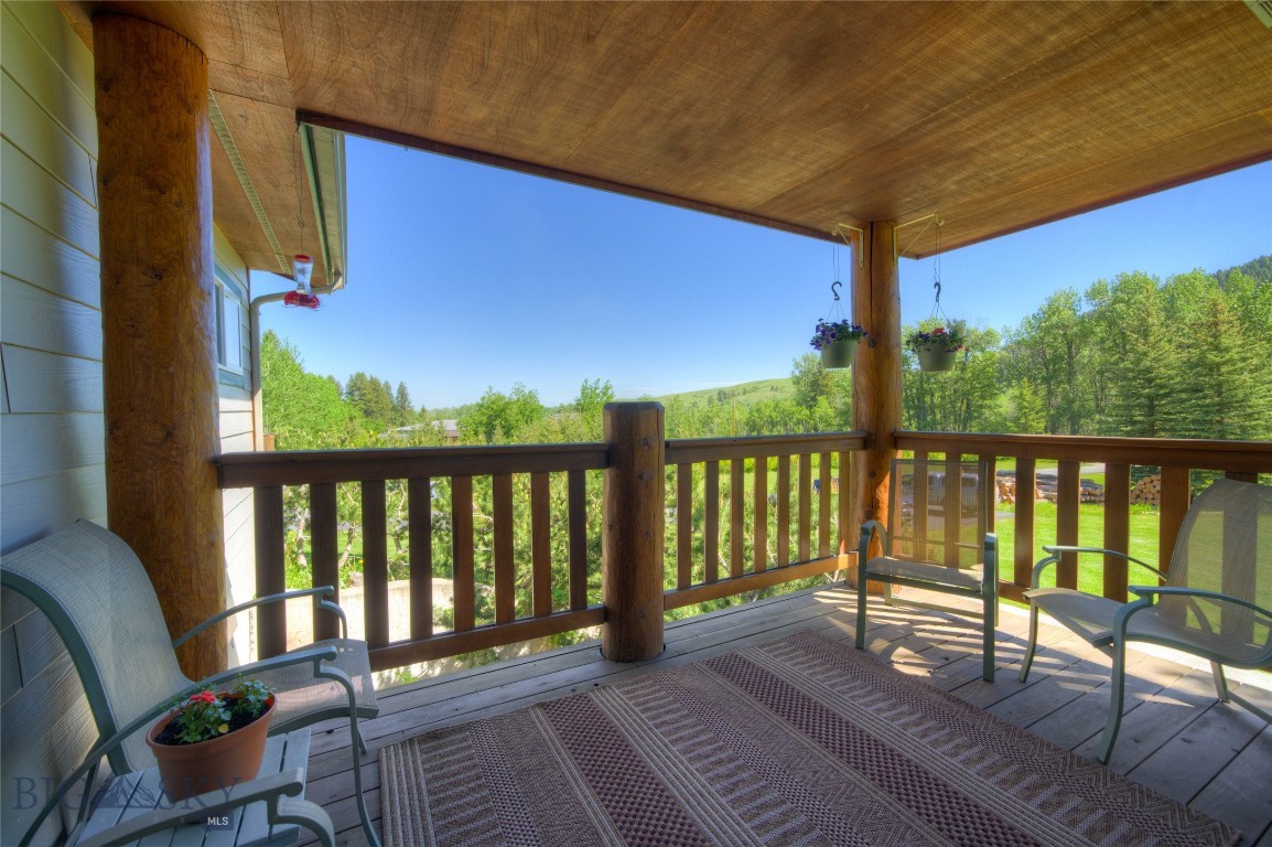 13515 Cottonwood Canyon. Road