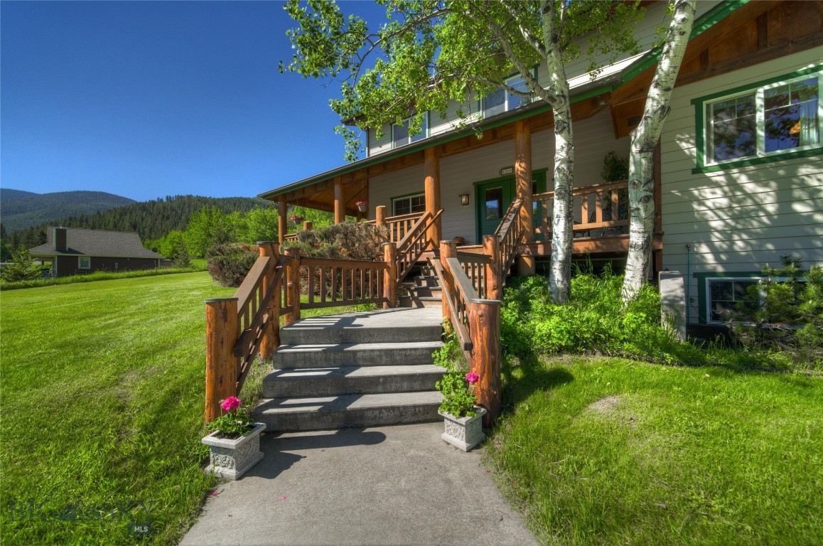 13515 Cottonwood Canyon. Road
