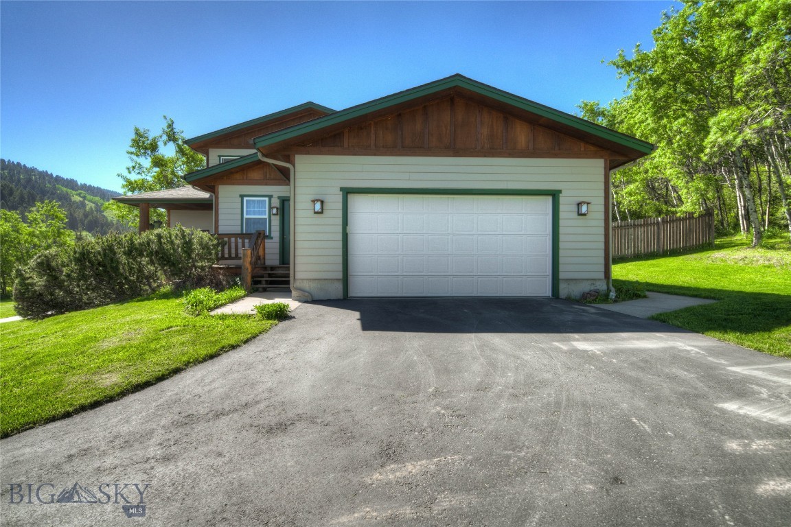 13515 Cottonwood Canyon. Road