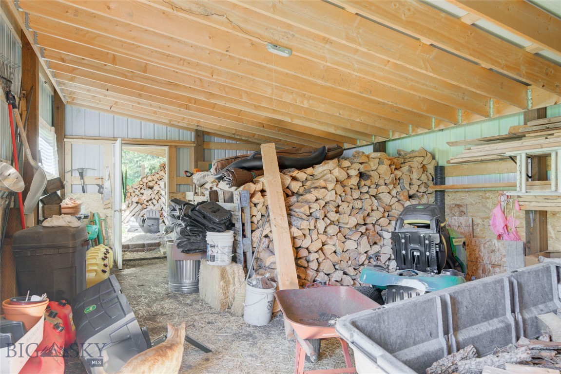 13515 Cottonwood Canyon. Road