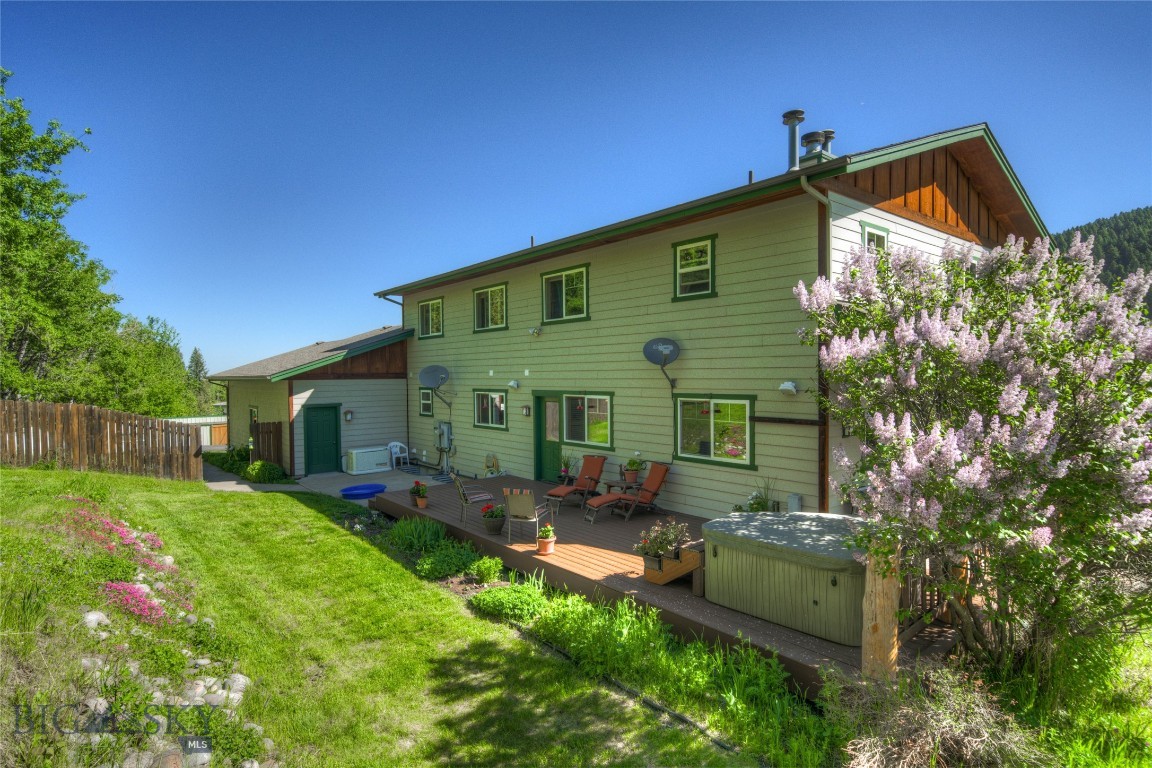 13515 Cottonwood Canyon. Road