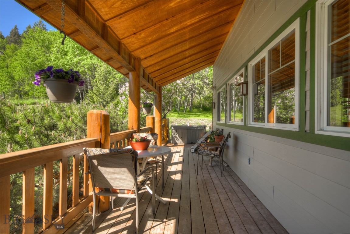 13515 Cottonwood Canyon. Road