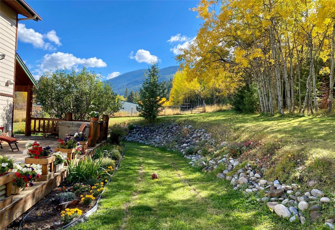13515 Cottonwood Canyon. Road