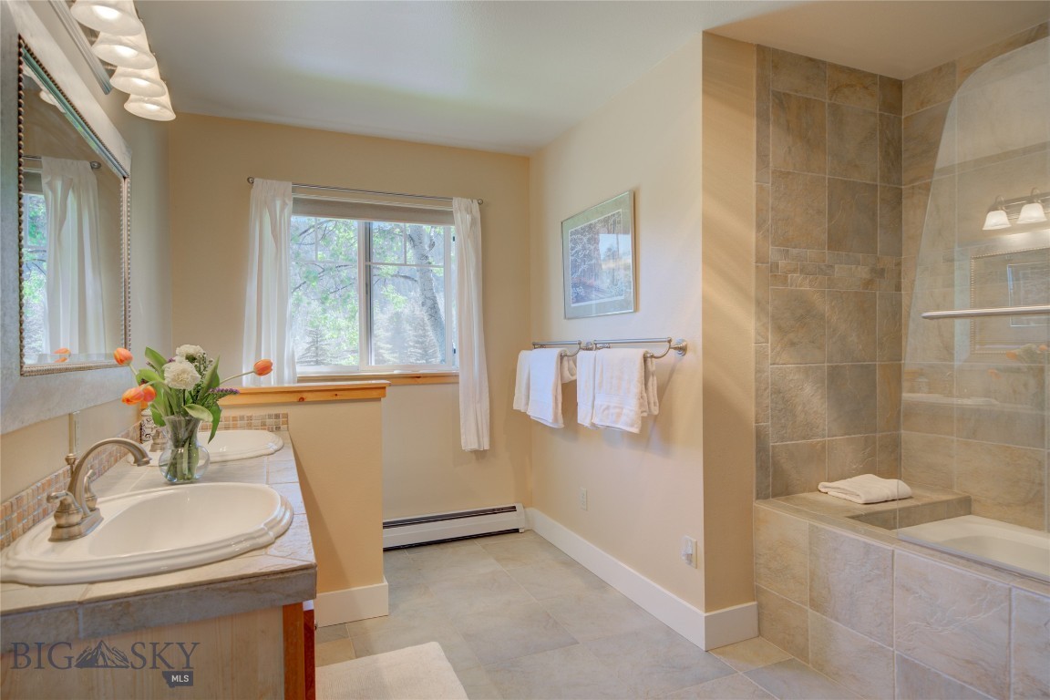 13515 Cottonwood Canyon. Road