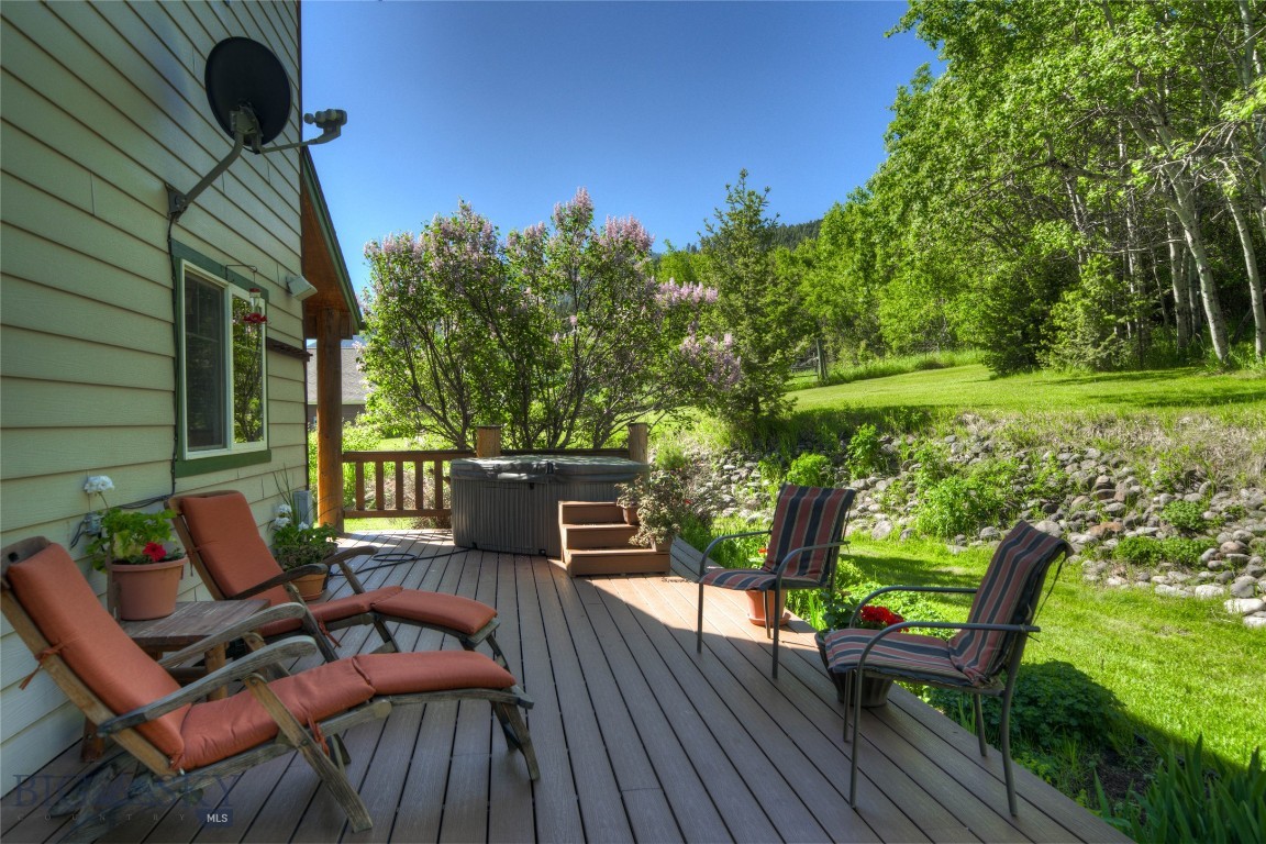 13515 Cottonwood Canyon. Road
