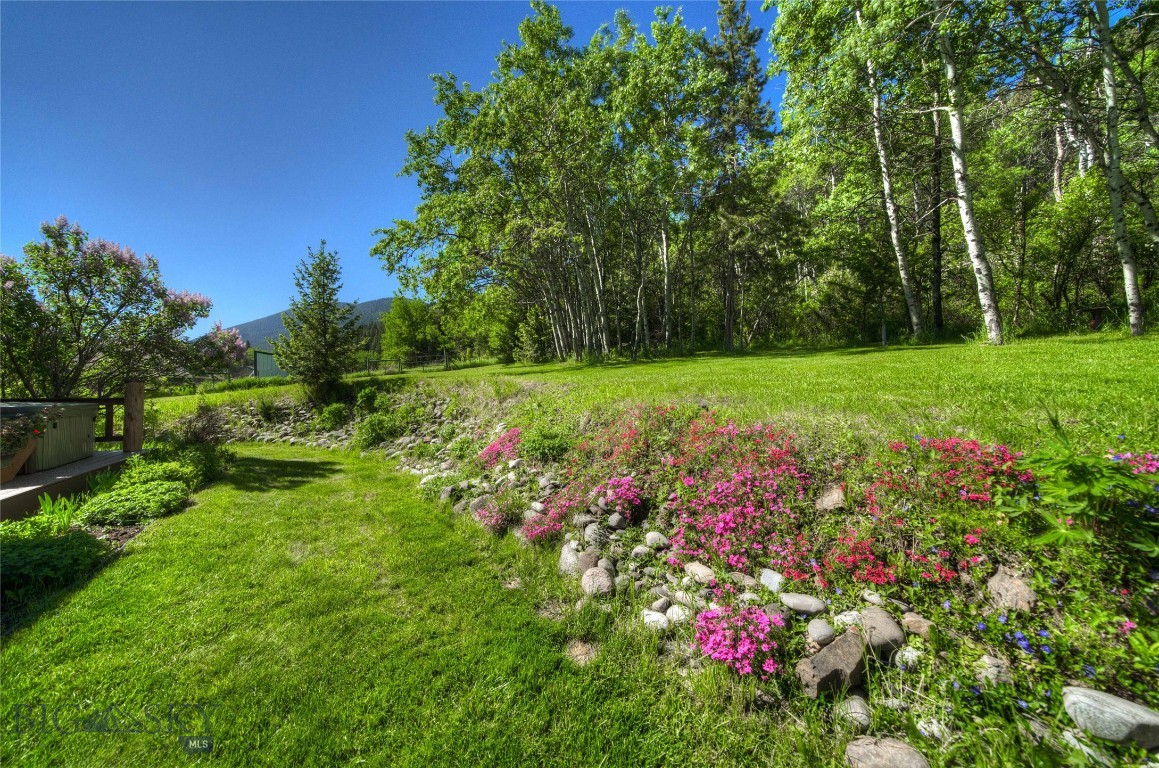13515 Cottonwood Canyon. Road