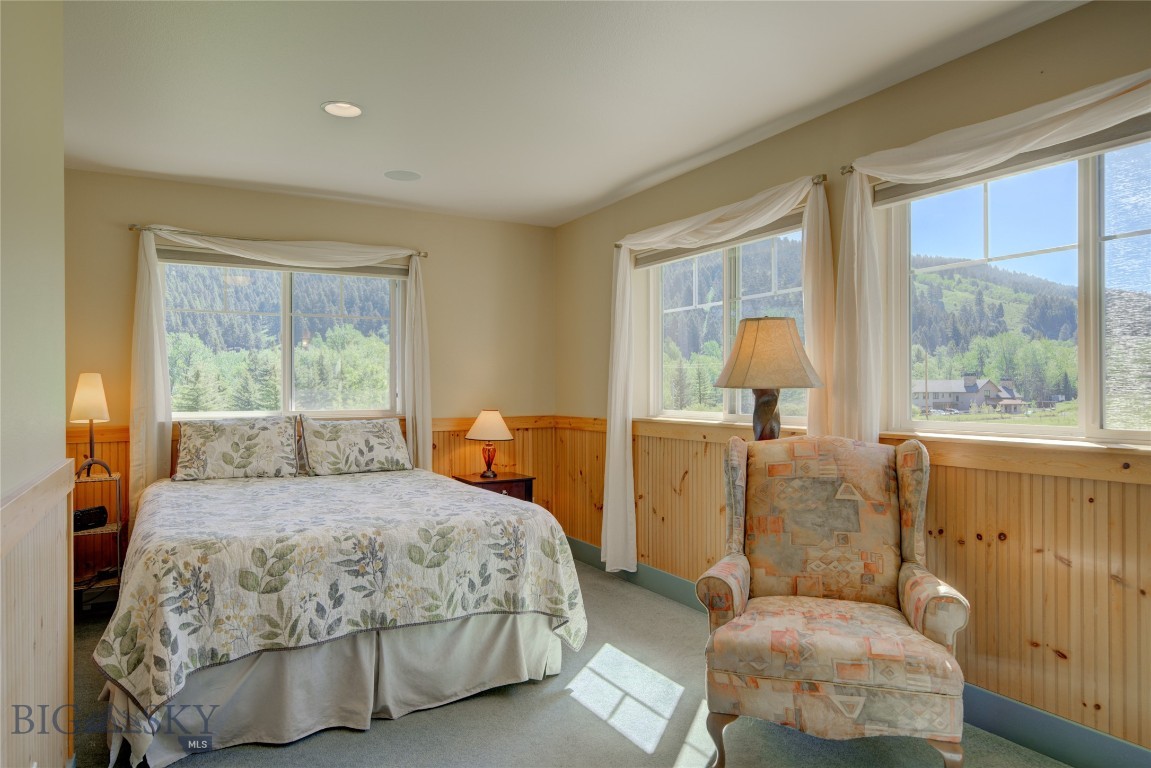 13515 Cottonwood Canyon. Road