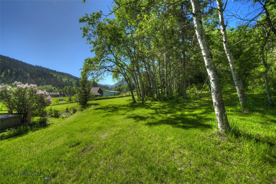 13515 Cottonwood Canyon. Road
