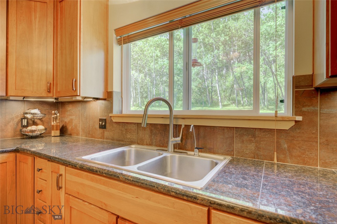 13515 Cottonwood Canyon. Road