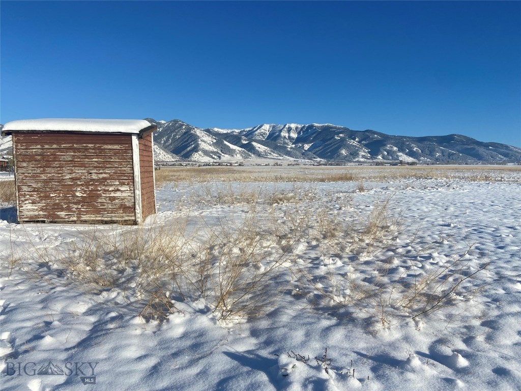 6114 SPRINGHILL Road