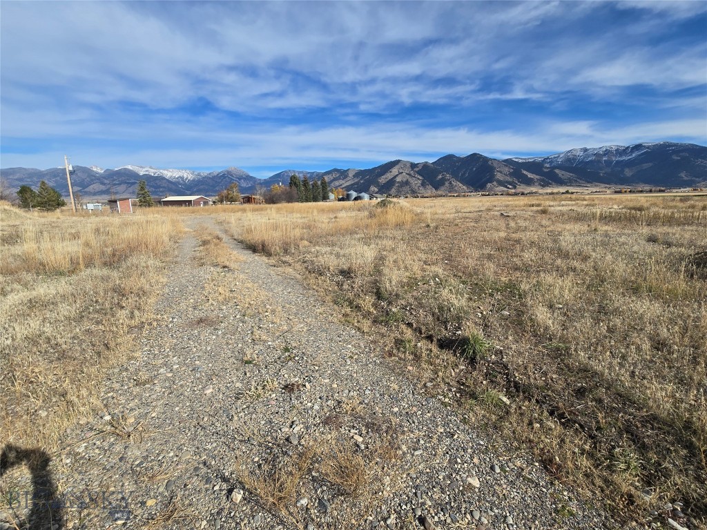 6114 SPRINGHILL Road