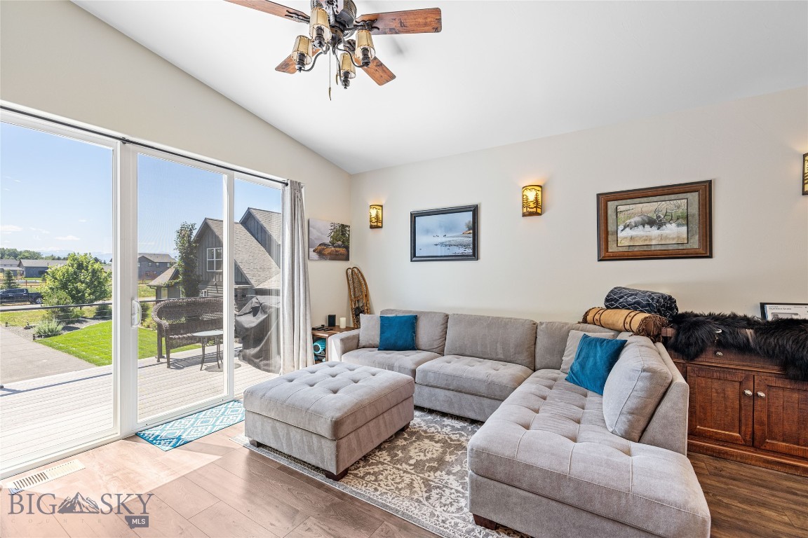 31 Coolwater Way