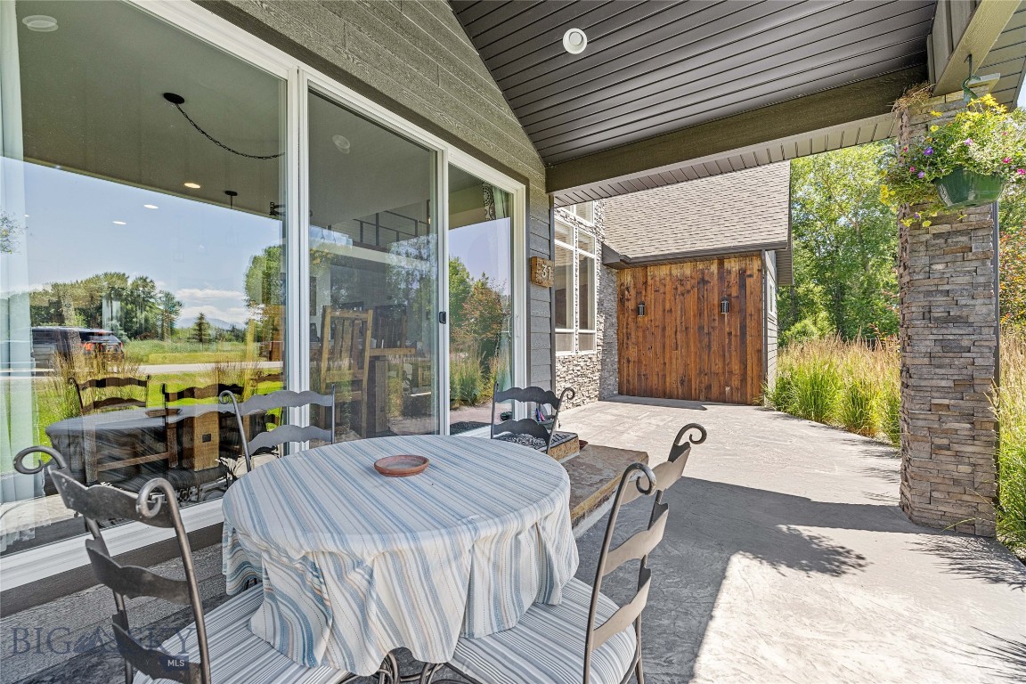 31 Coolwater Way