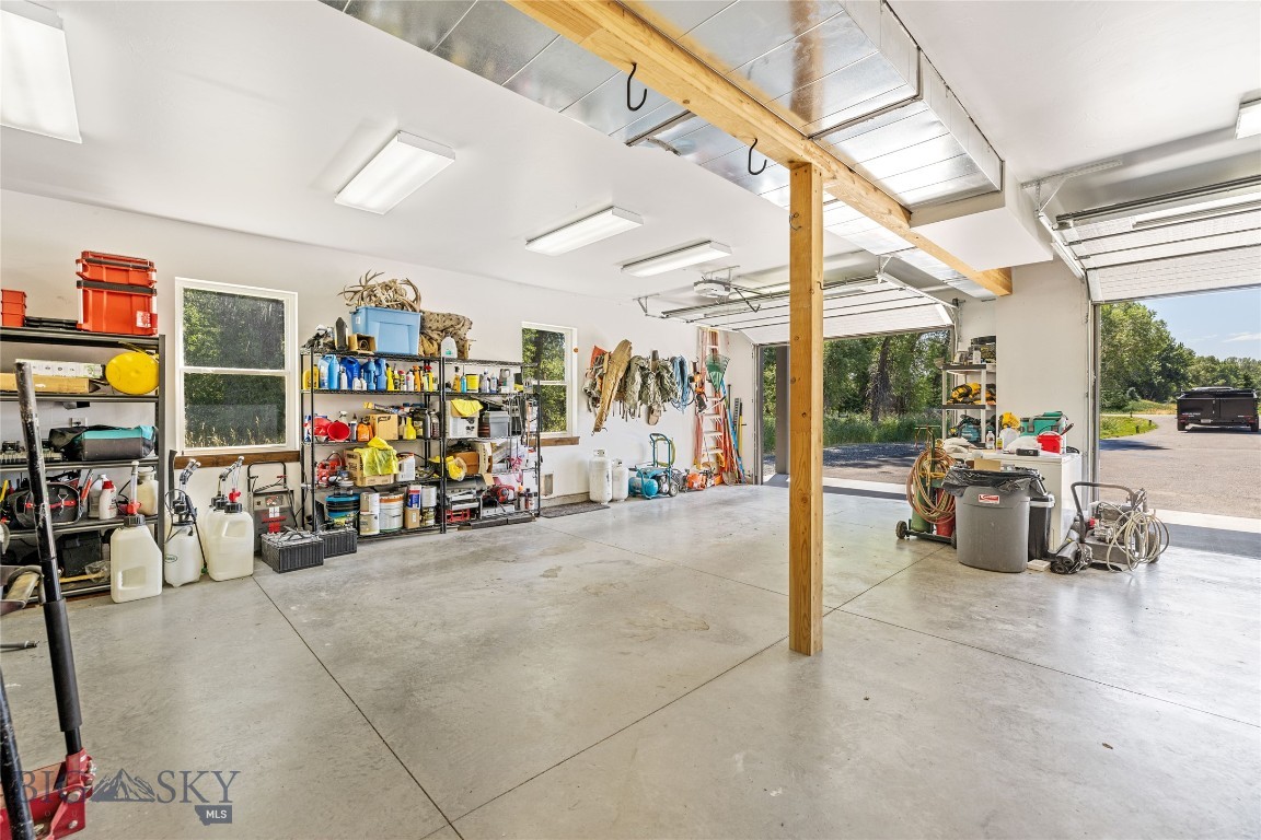 31 Coolwater Way