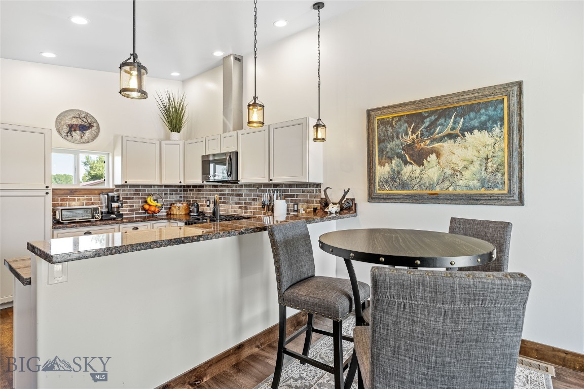 31 Coolwater Way