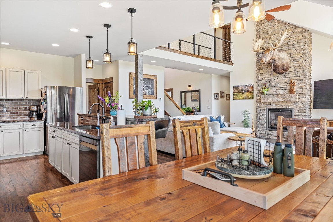 31 Coolwater Way