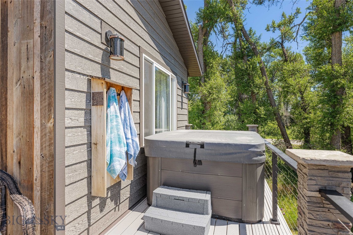 31 Coolwater Way