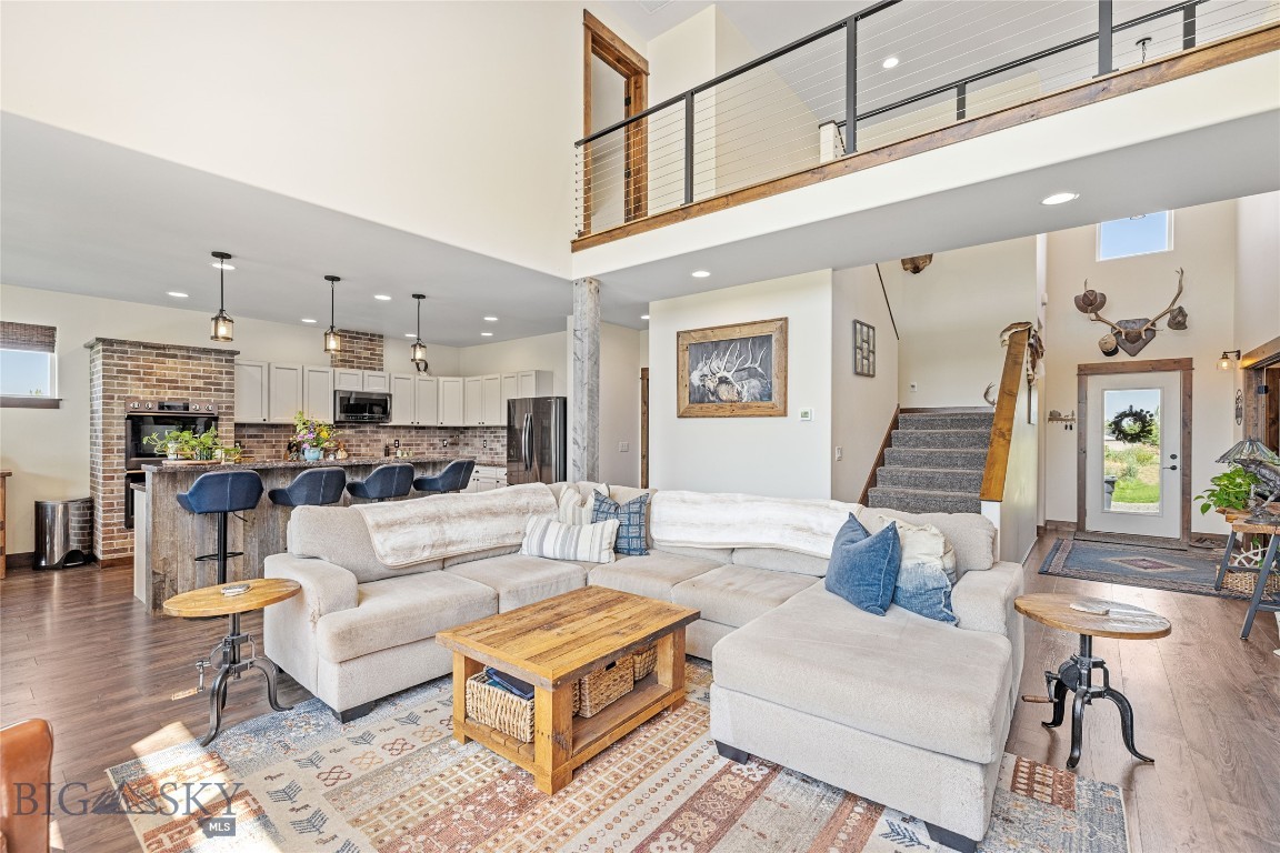 31 Coolwater Way
