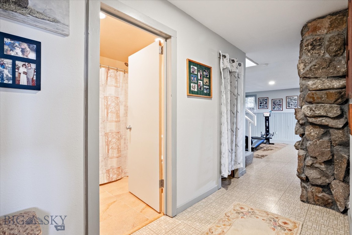 6285 Elkhorn