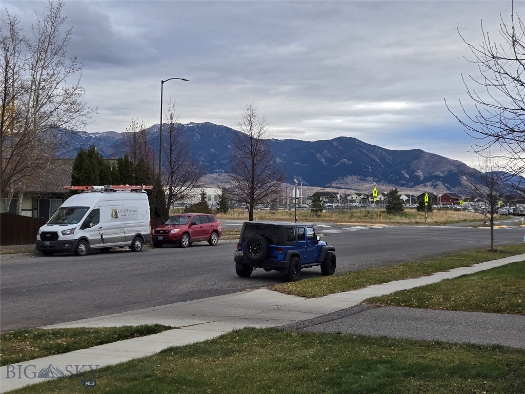 890 Flanders Creek Avenue