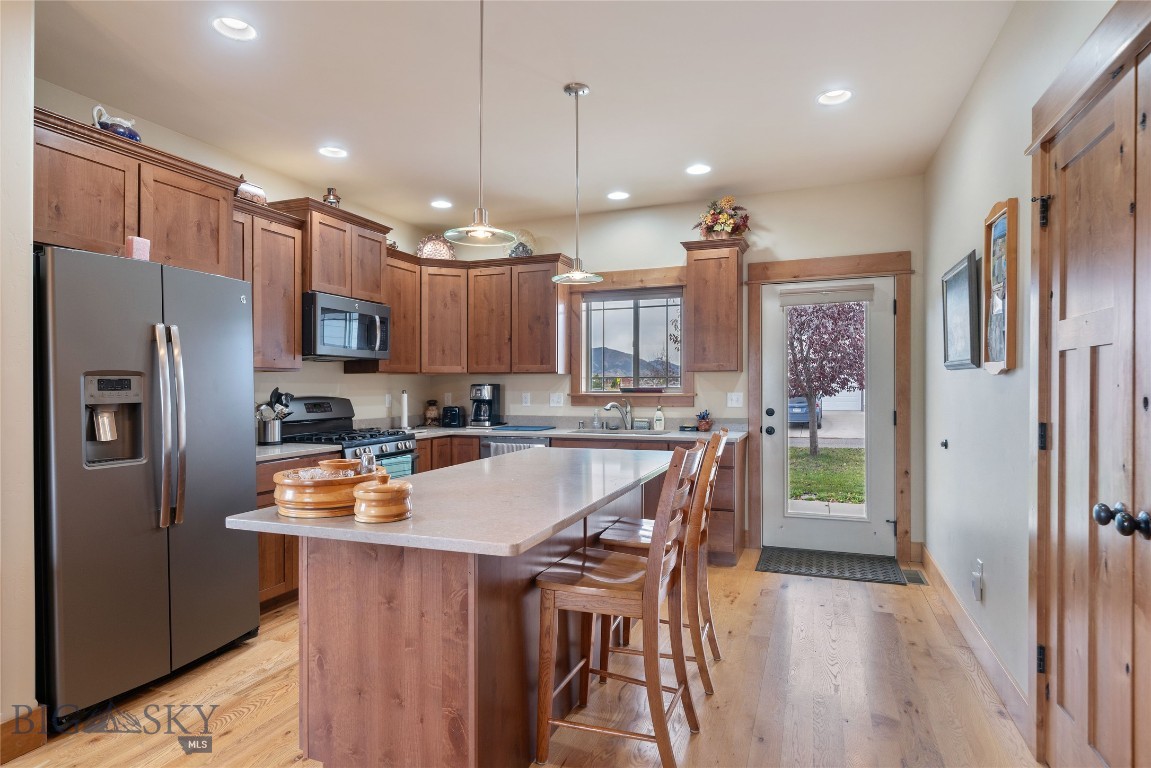 890 Flanders Creek Avenue