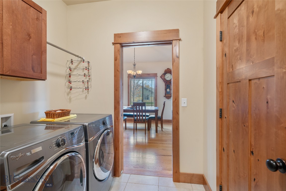 890 Flanders Creek Avenue