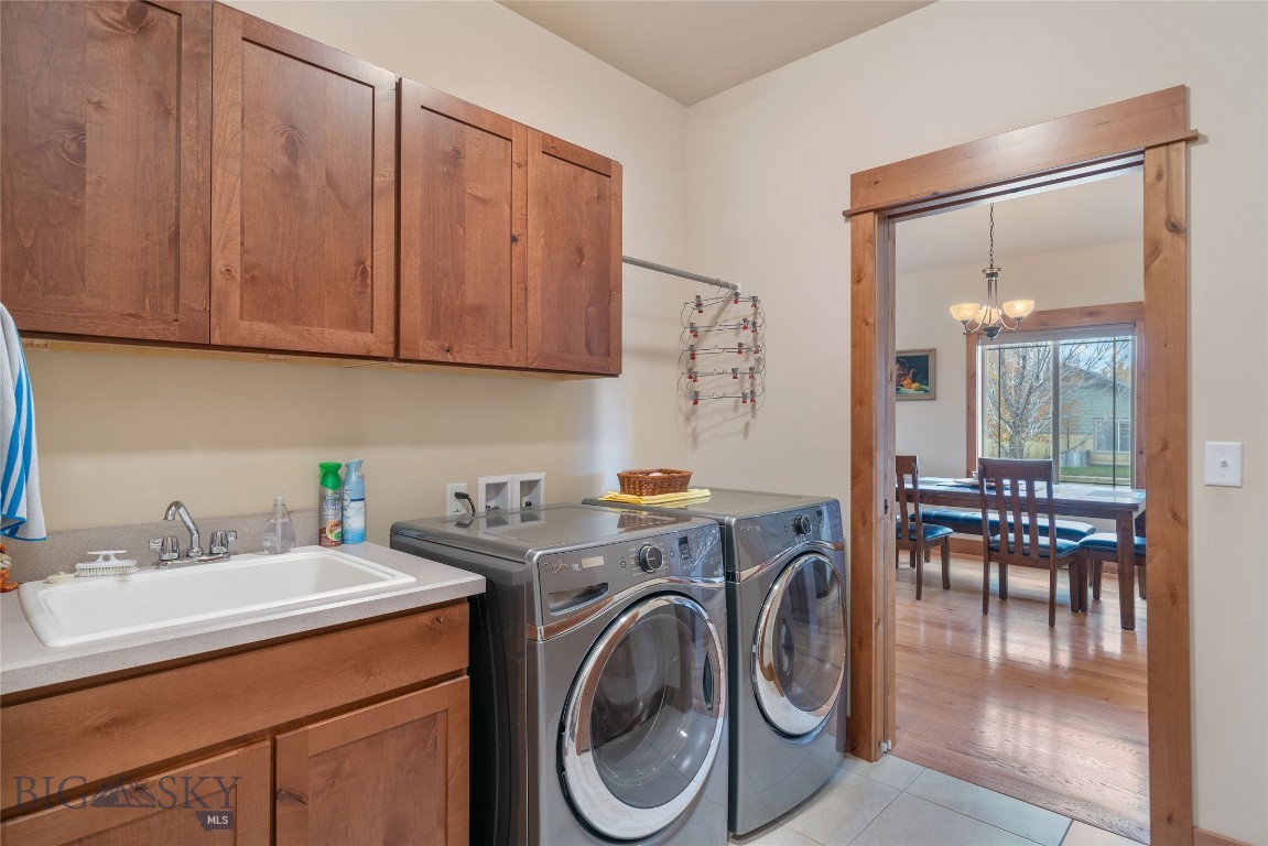 890 Flanders Creek Avenue