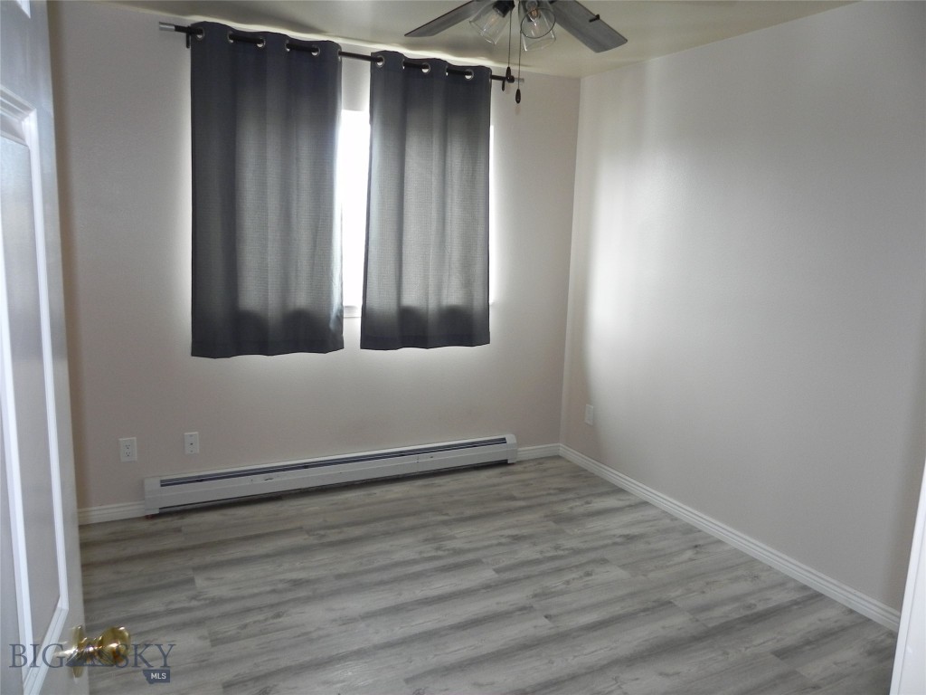 1125 N River Rock 3