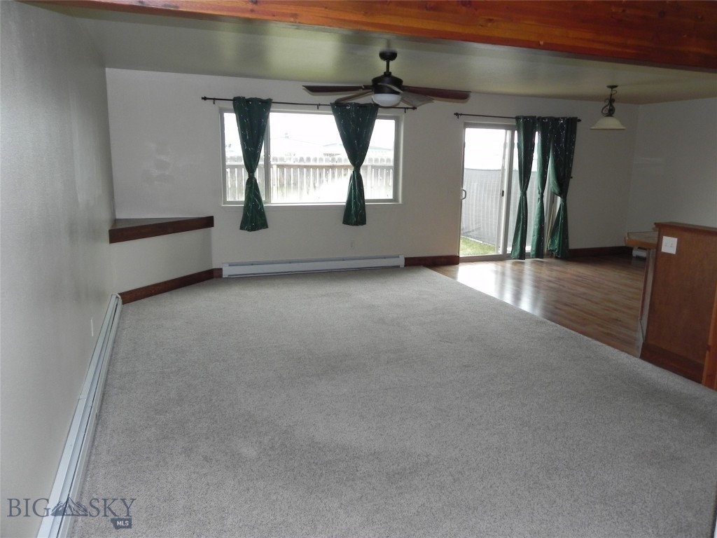 1125 N River Rock 3