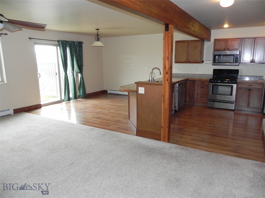 1125 N River Rock 3