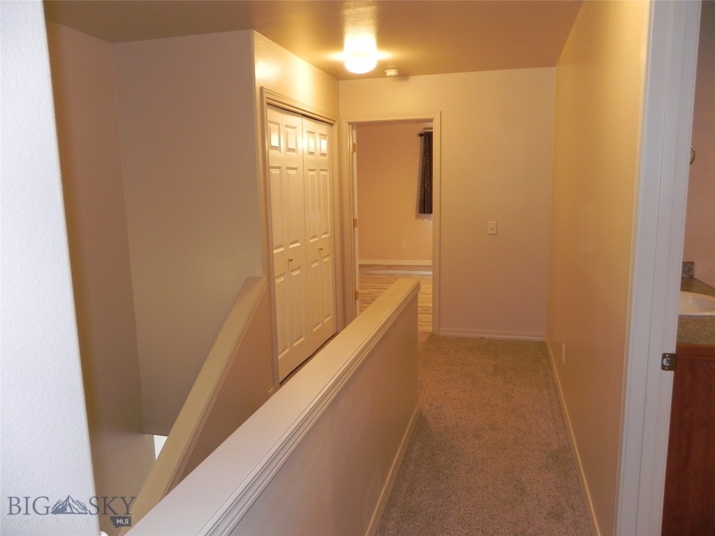 1125 N River Rock 3