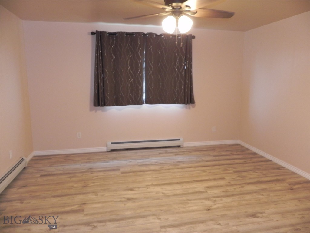 1125 N River Rock 3