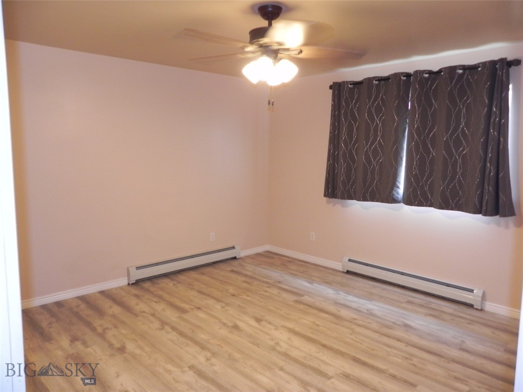 1125 N River Rock 3