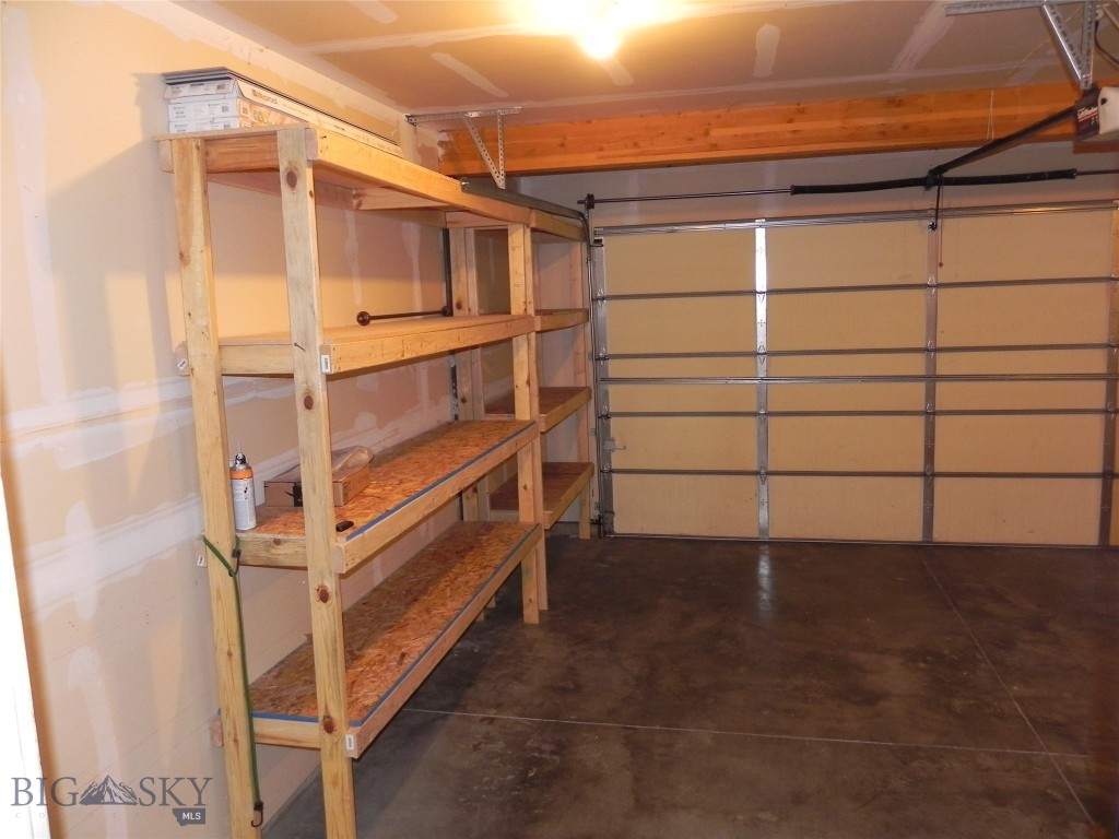1125 N River Rock 3